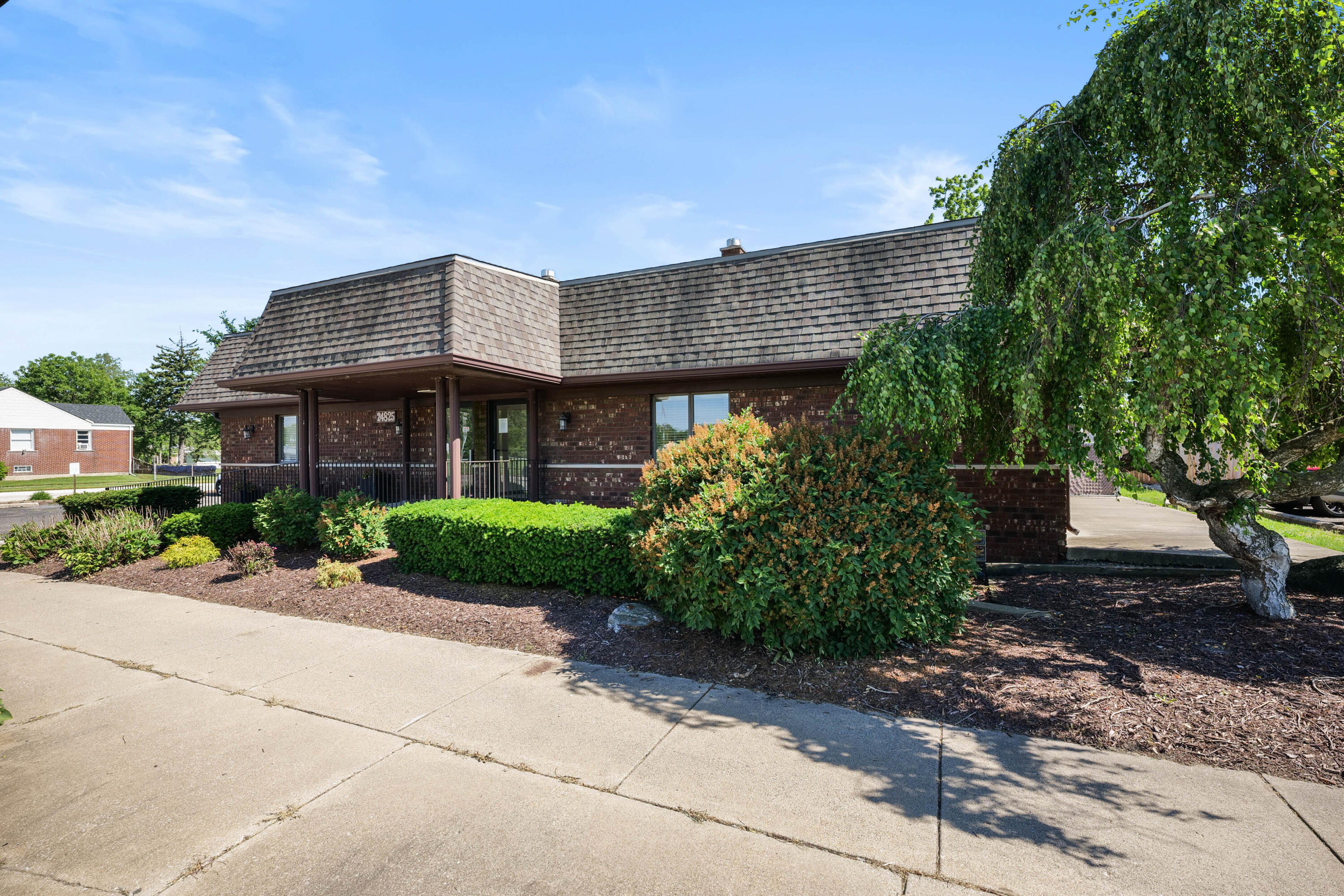 24825 Eureka Road