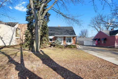 22225 E 10 Mile Road St Clair Shores City MI 48080