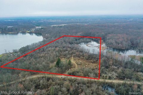 14202 HESS ROAD Holly Township MI 48442