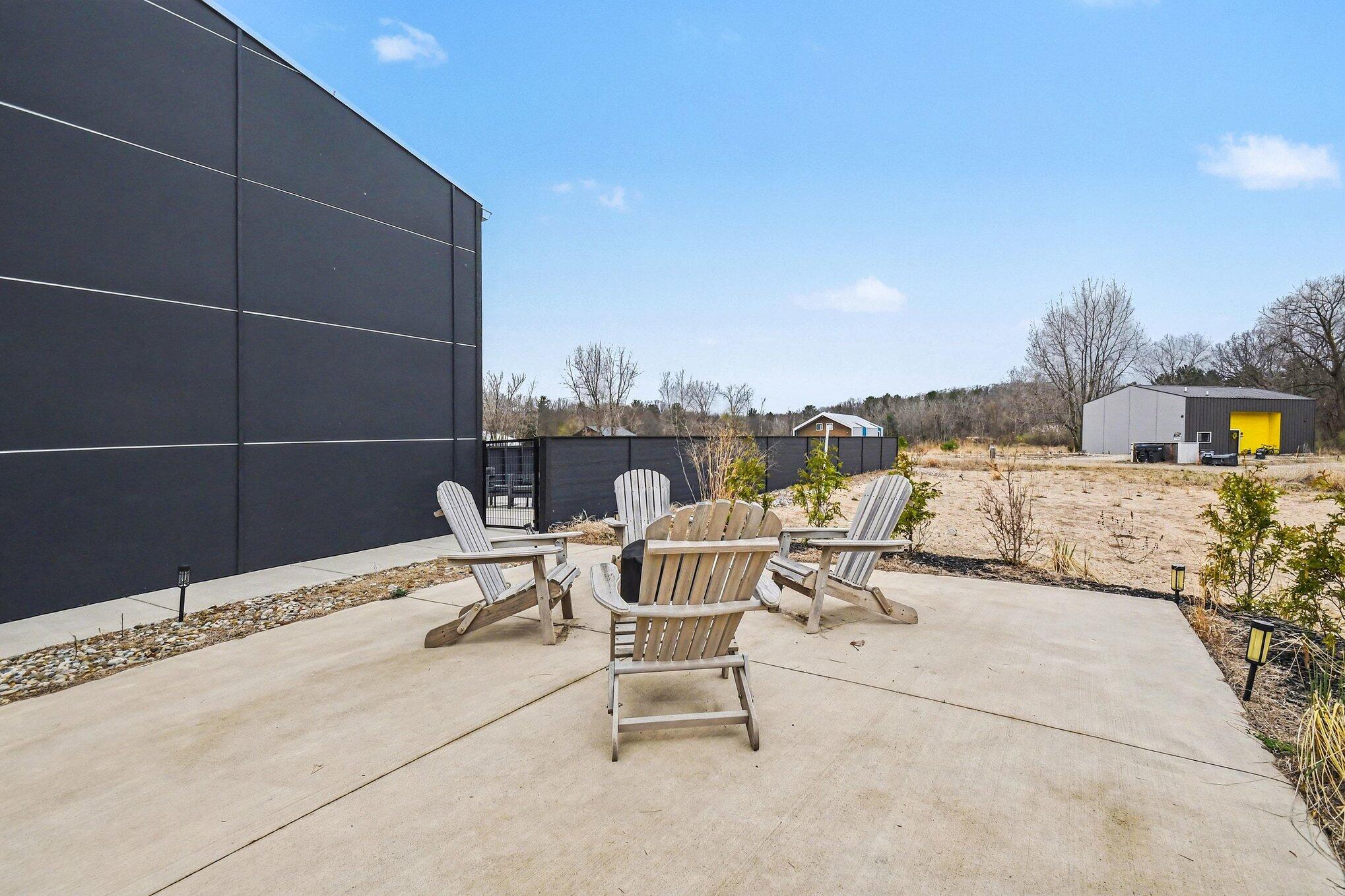 7426 Lake Solis Drive