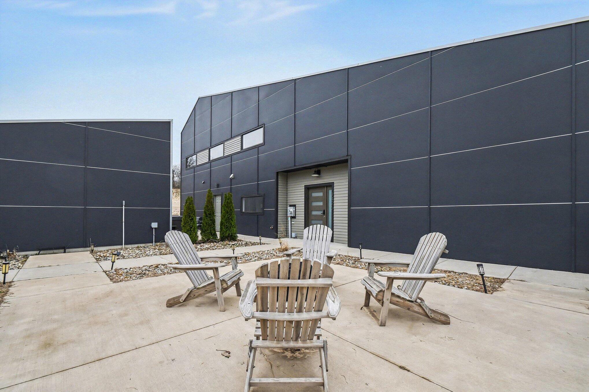 7426 Lake Solis Drive