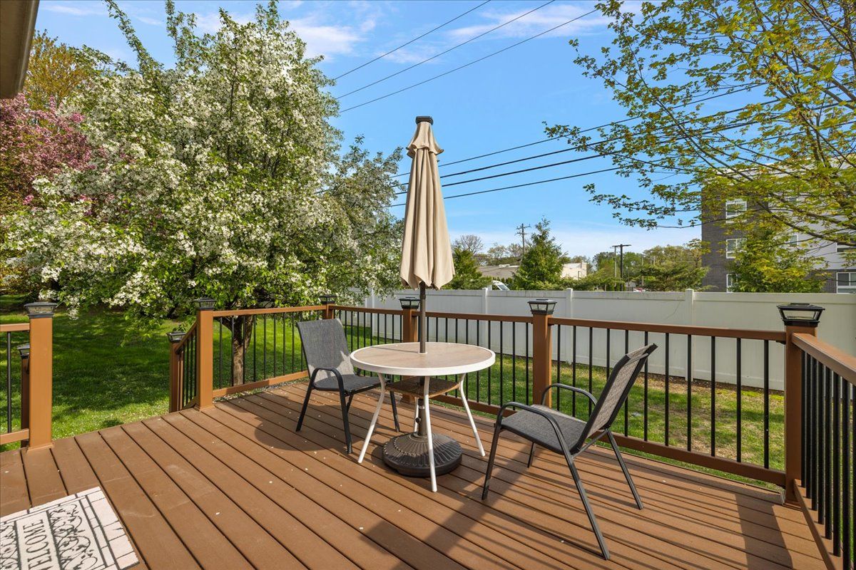 8133 SPRINGDALE Drive 62