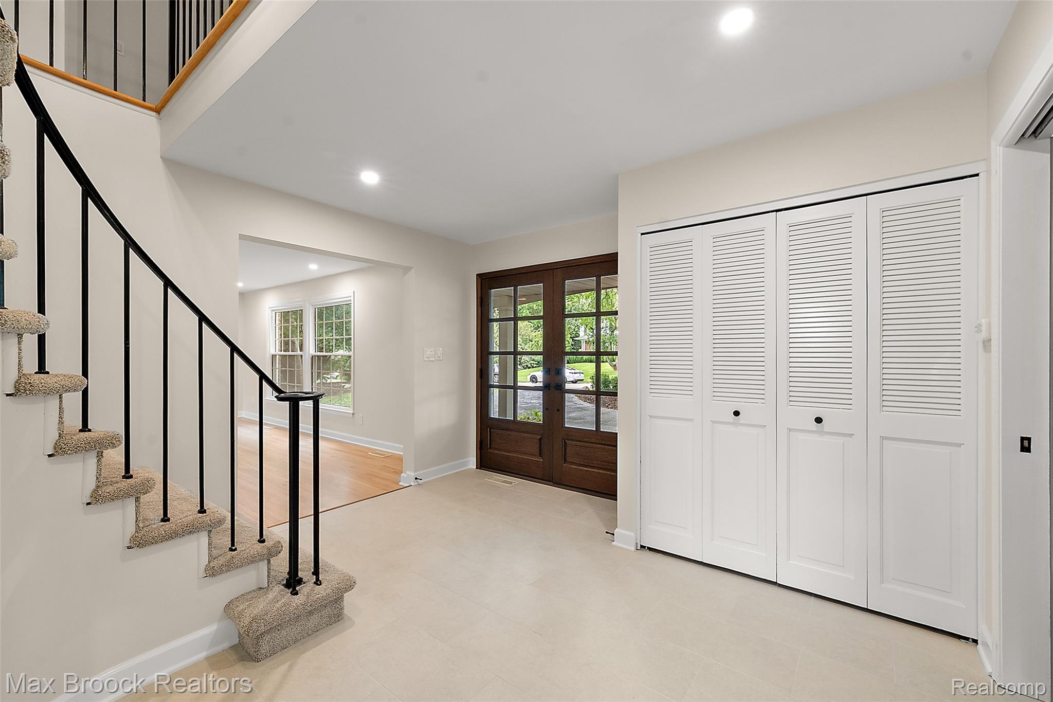 4525 Valleyview Drive