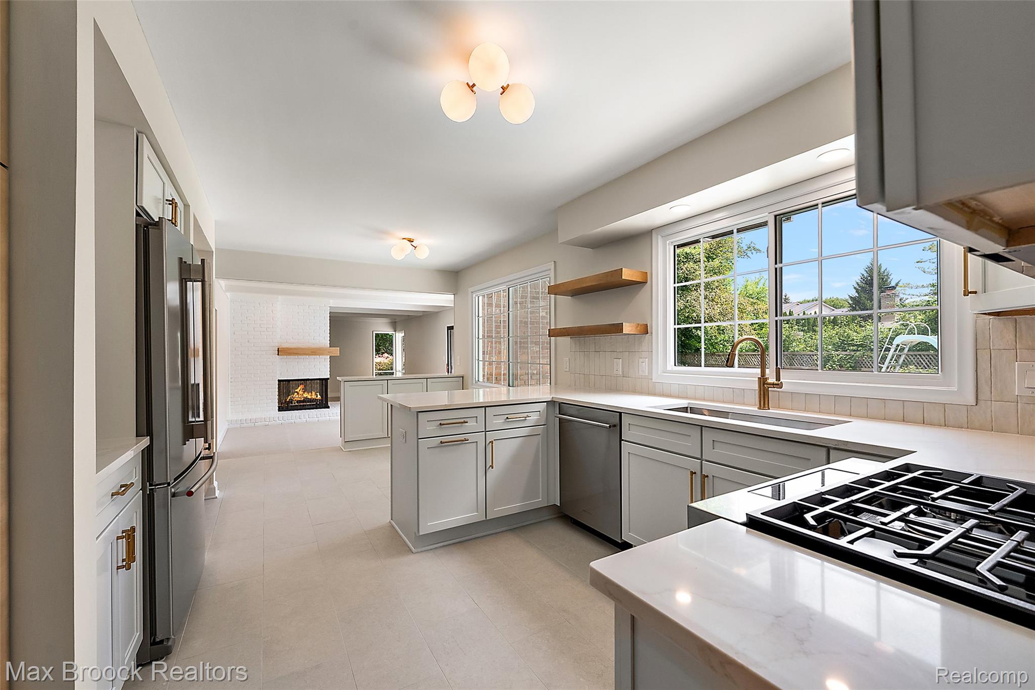 4525 Valleyview Drive