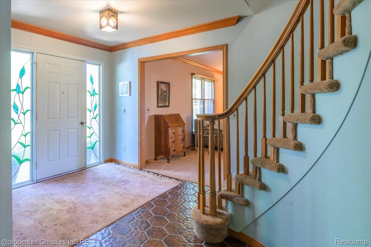 2901 Shadywood Drive