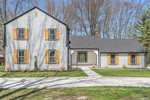 26914 Pebblestone Street Southfield City MI 48034