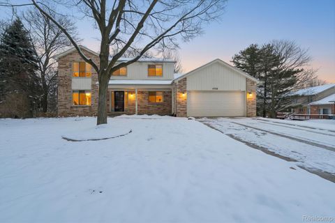 2728 Winter Park Court Rochester Hills City MI 48309
