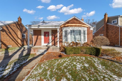 Photo of 1581 Cheltenham Road, Birmingham City, MI 48009 (MLS # 20261085094)