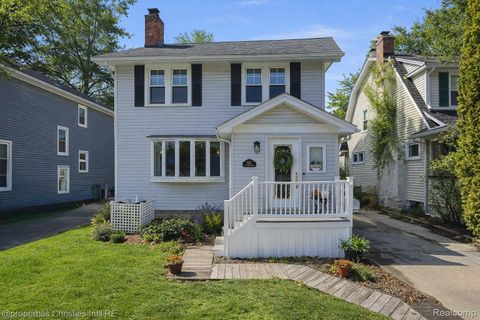 1021 N Altadena Avenue E Royal Oak City MI 48067