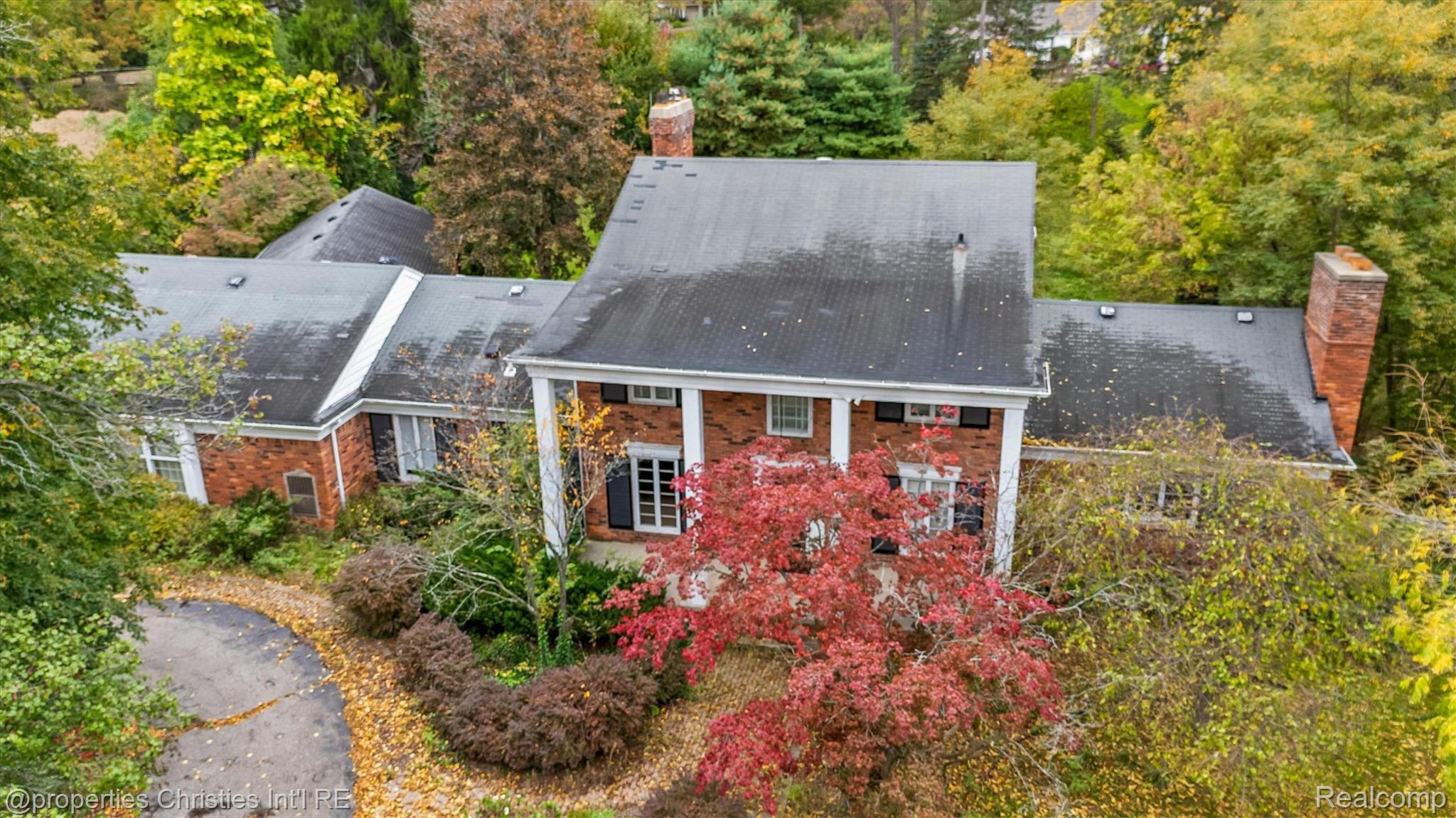 3326 Quarton Road