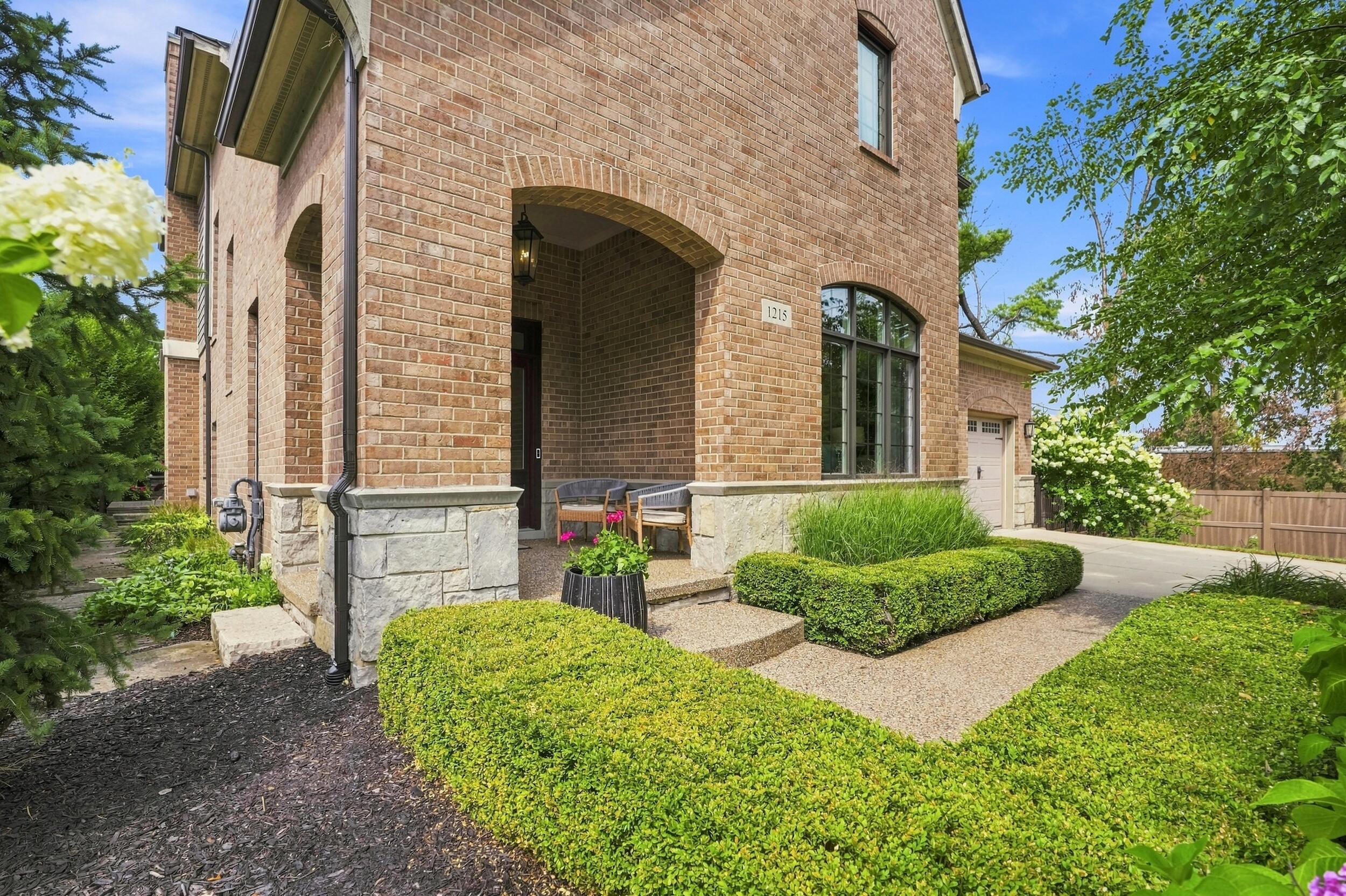 1215 Manchester Road
