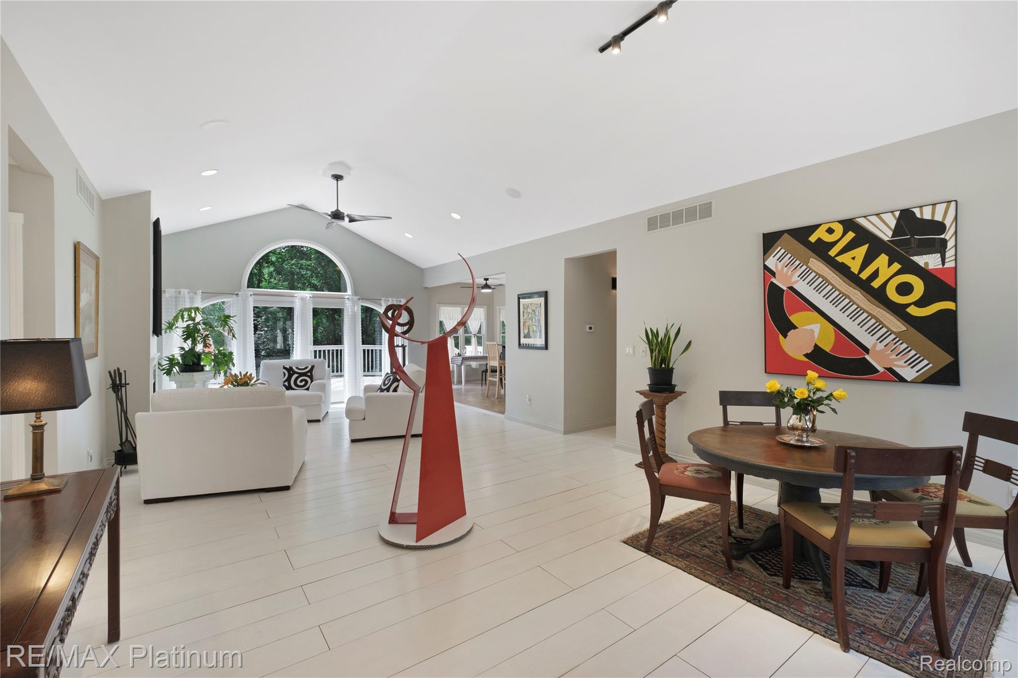 13268 Harborview Drive