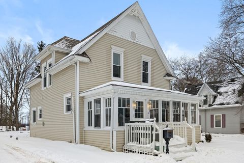 614 W Cass Street Greenville City MI 48838