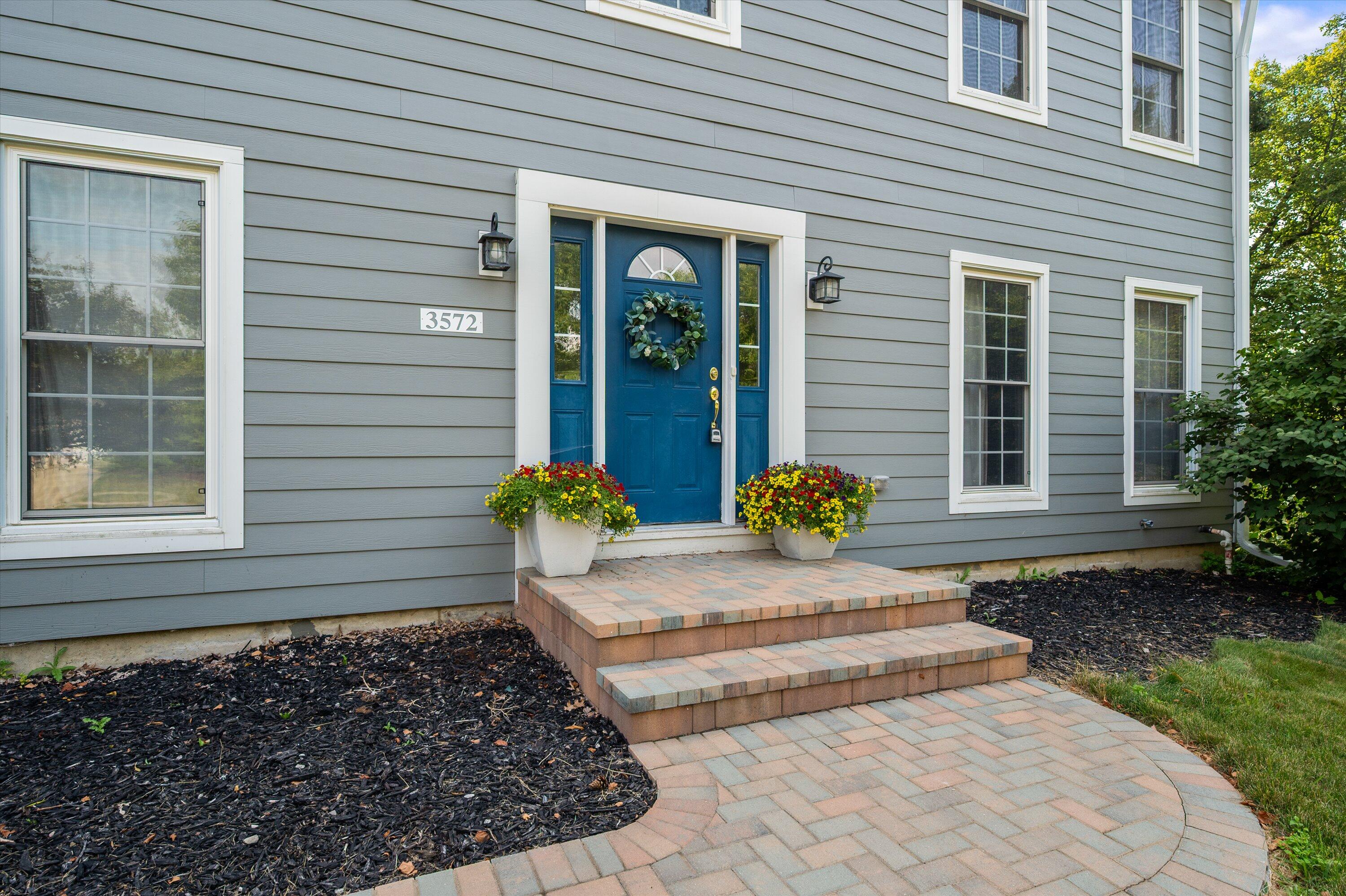 3572 Whispering Oaks Drive