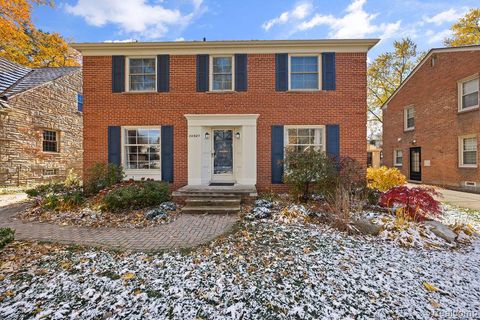 Photo of 24907 Ward Street, Dearborn City, MI 48124 (MLS # 20251057463)