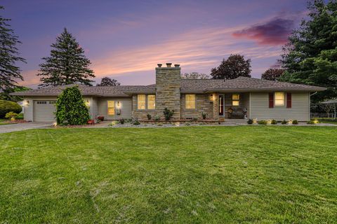 210 Maplecrest Avenue Sturgis City MI 49091