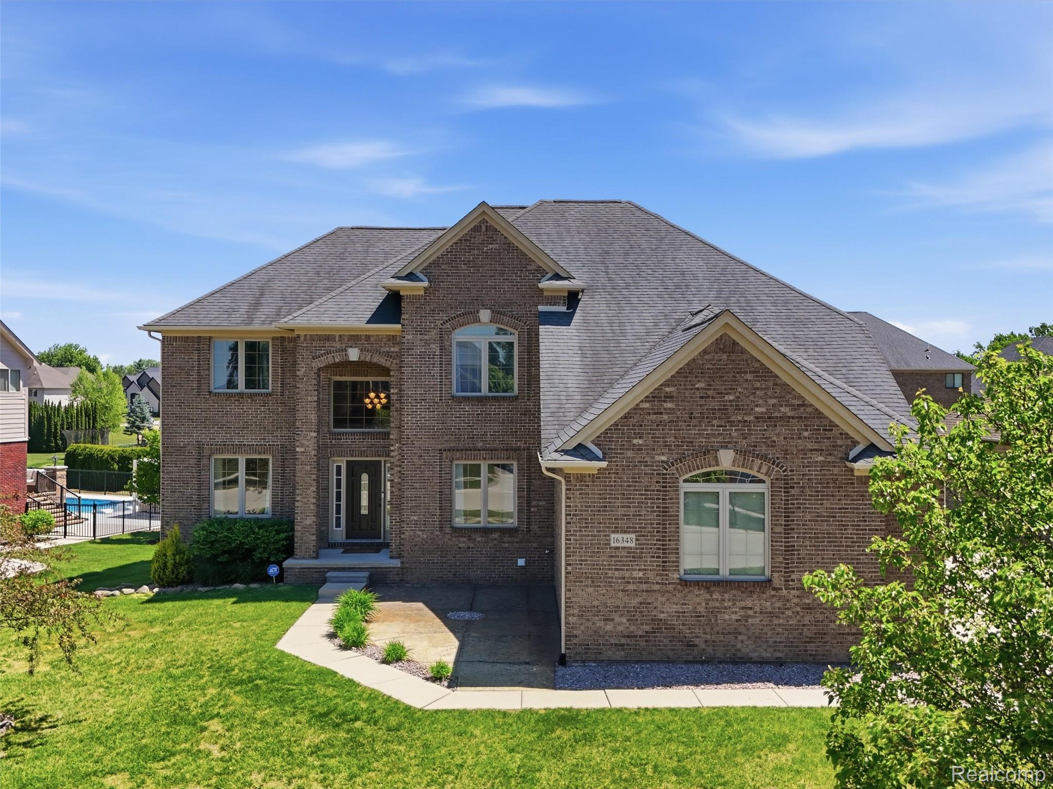 16348 Via Montella