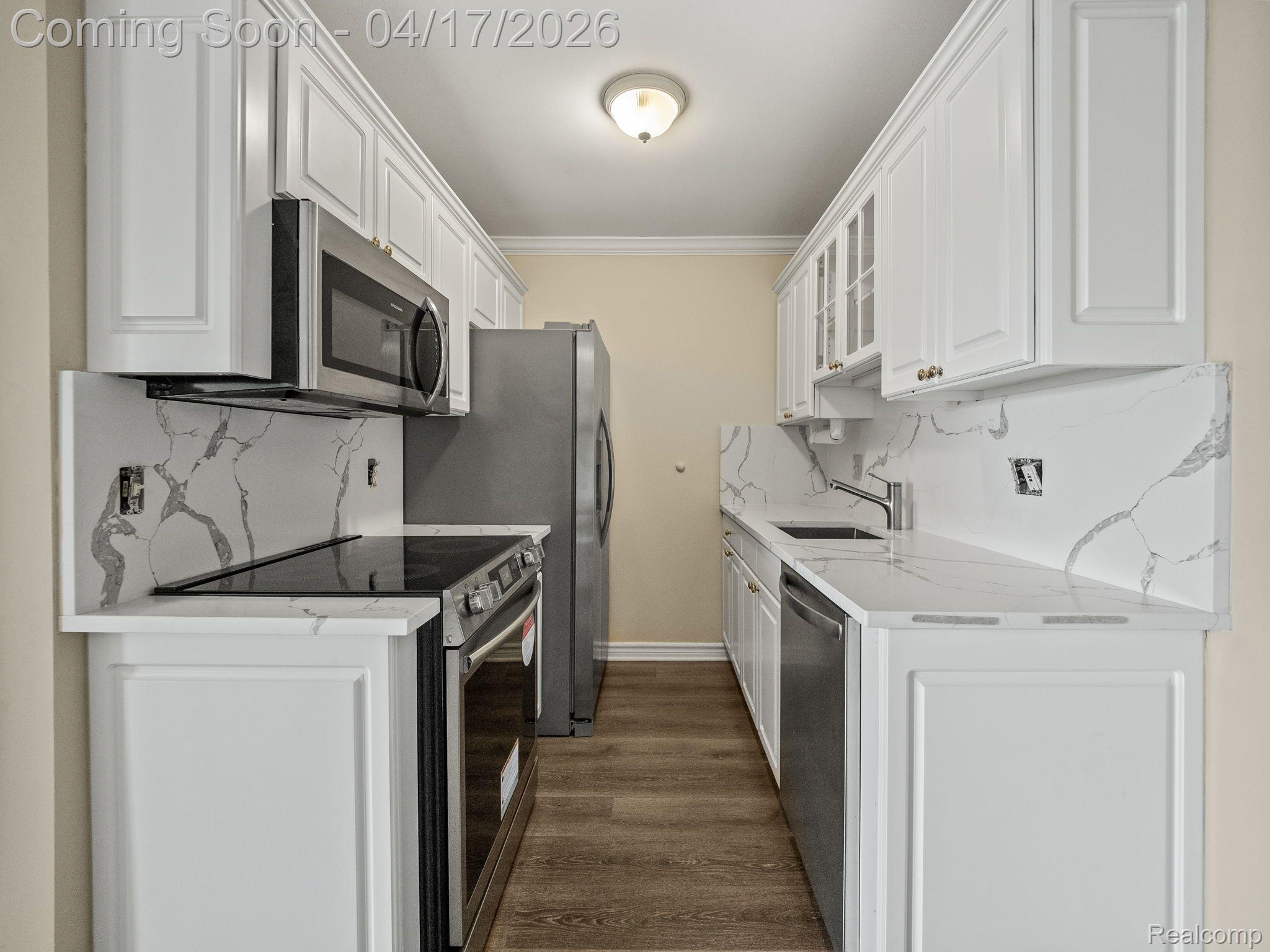 444 CHESTER Street 425