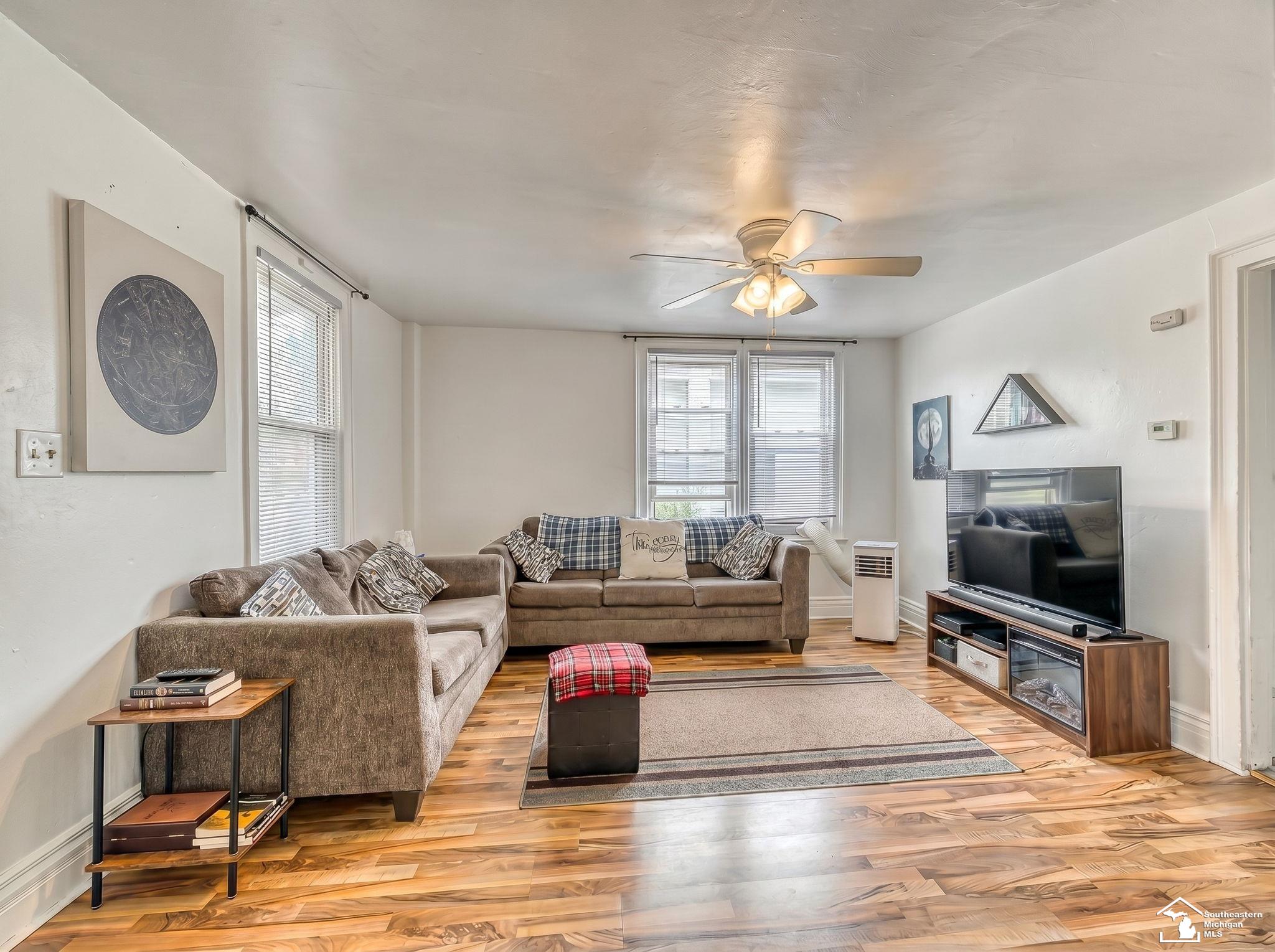 511 W 3rd Street