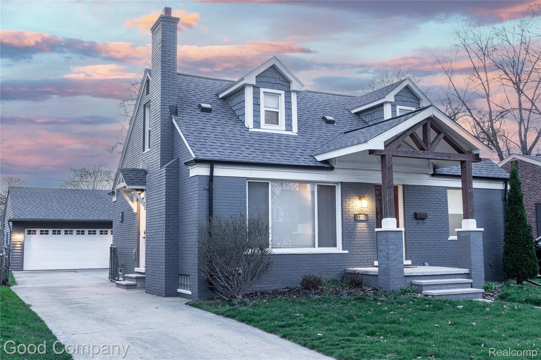 2925 Benjamin Avenue