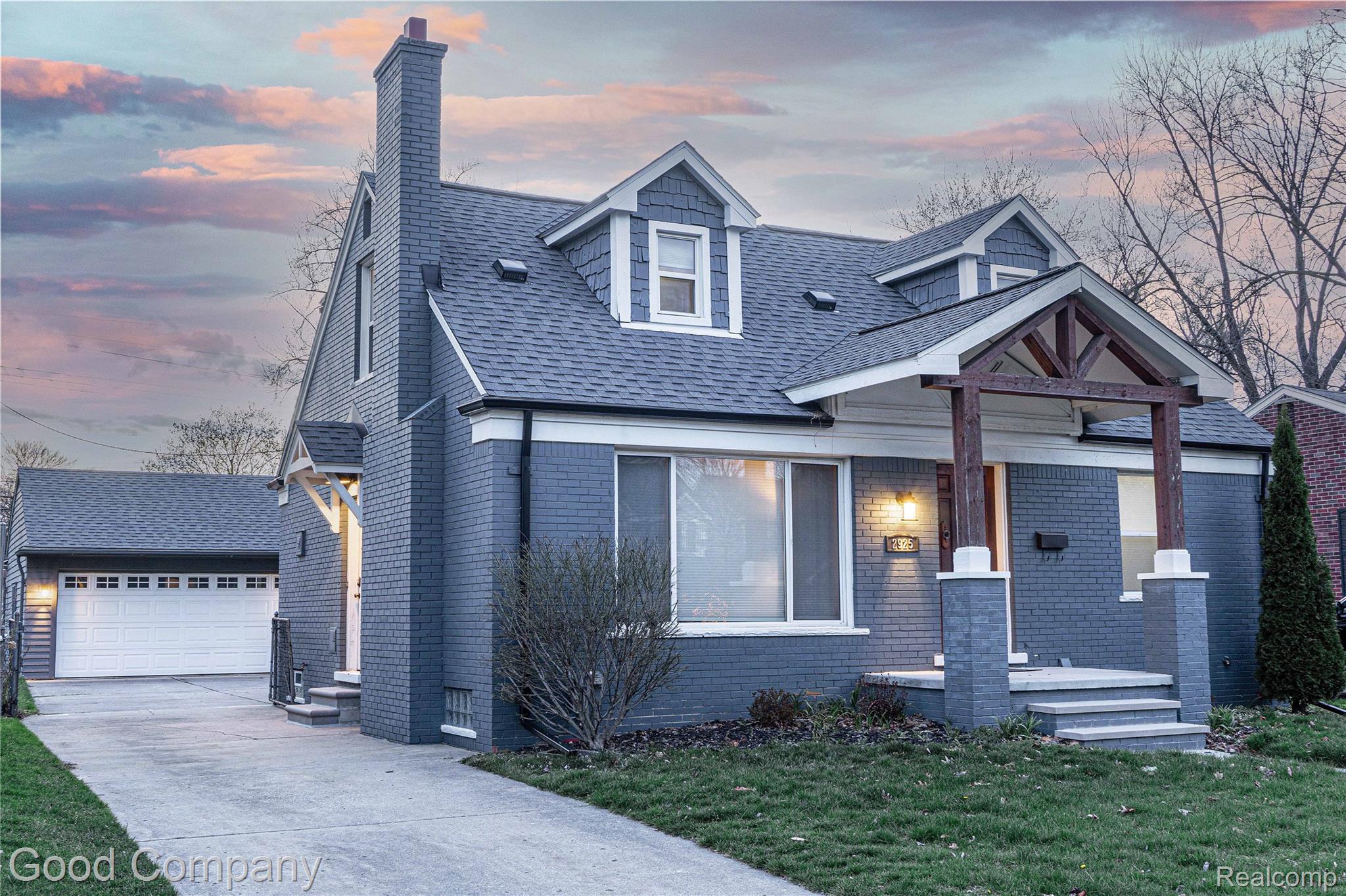 2925 Benjamin Avenue