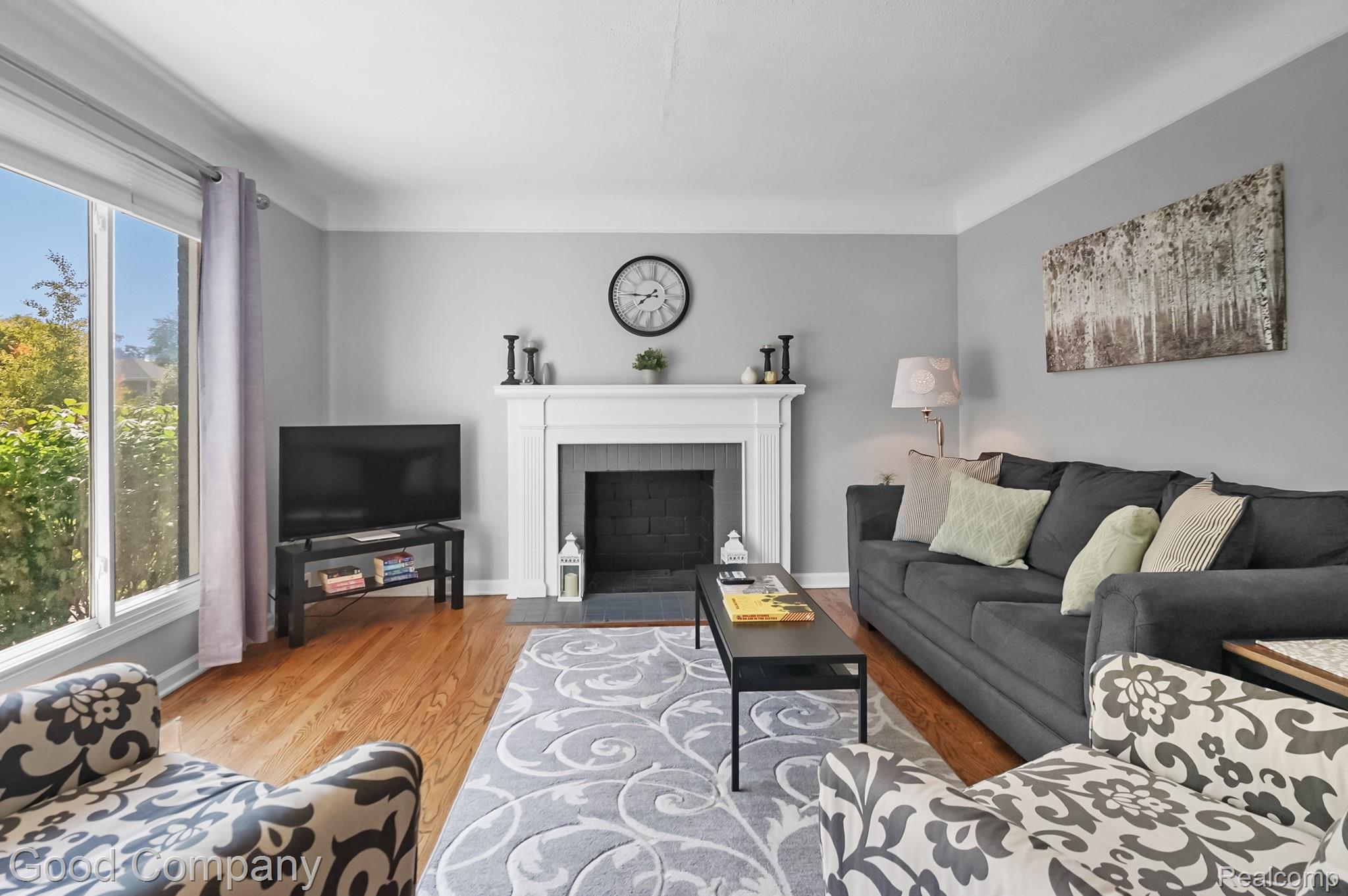 2925 Benjamin Avenue