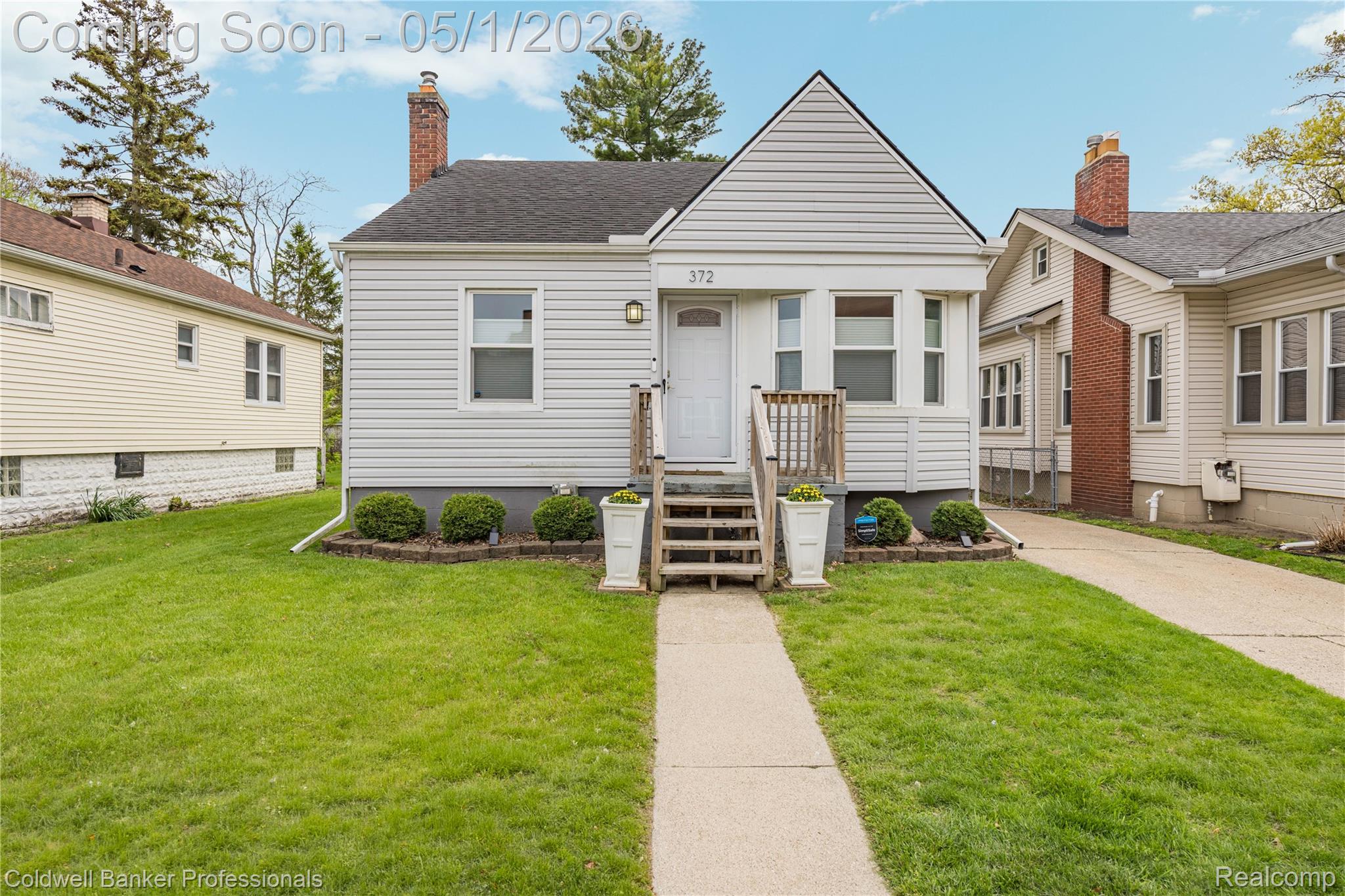 372 E Drayton Street