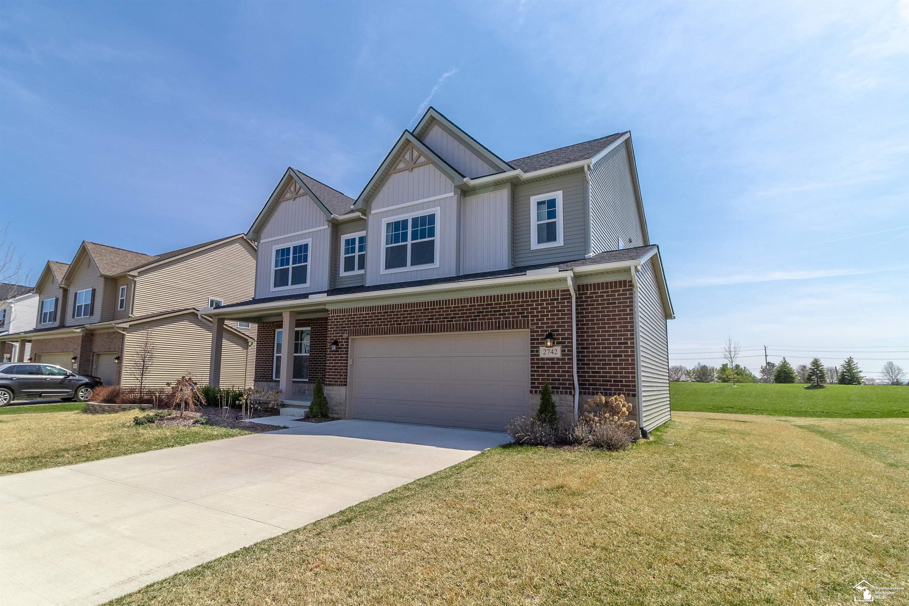 2742 Salt Springs Drive