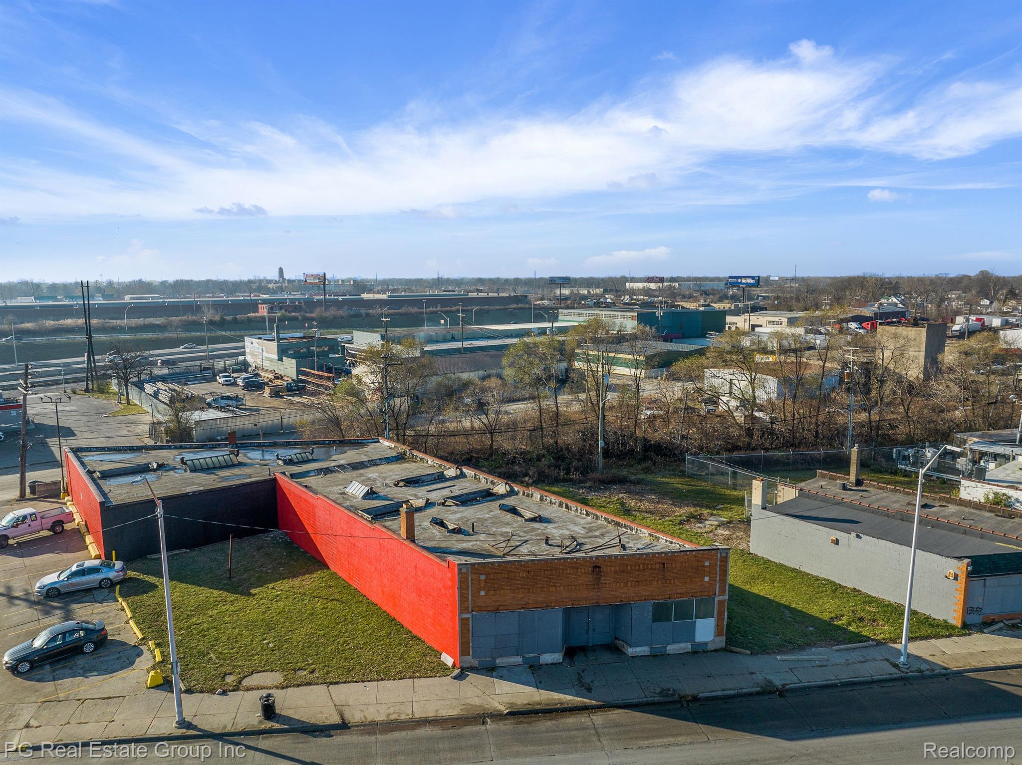 13633 GRAND RIVER Avenue