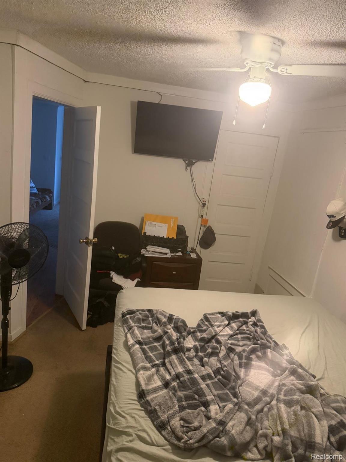 927 Alvord Avenue