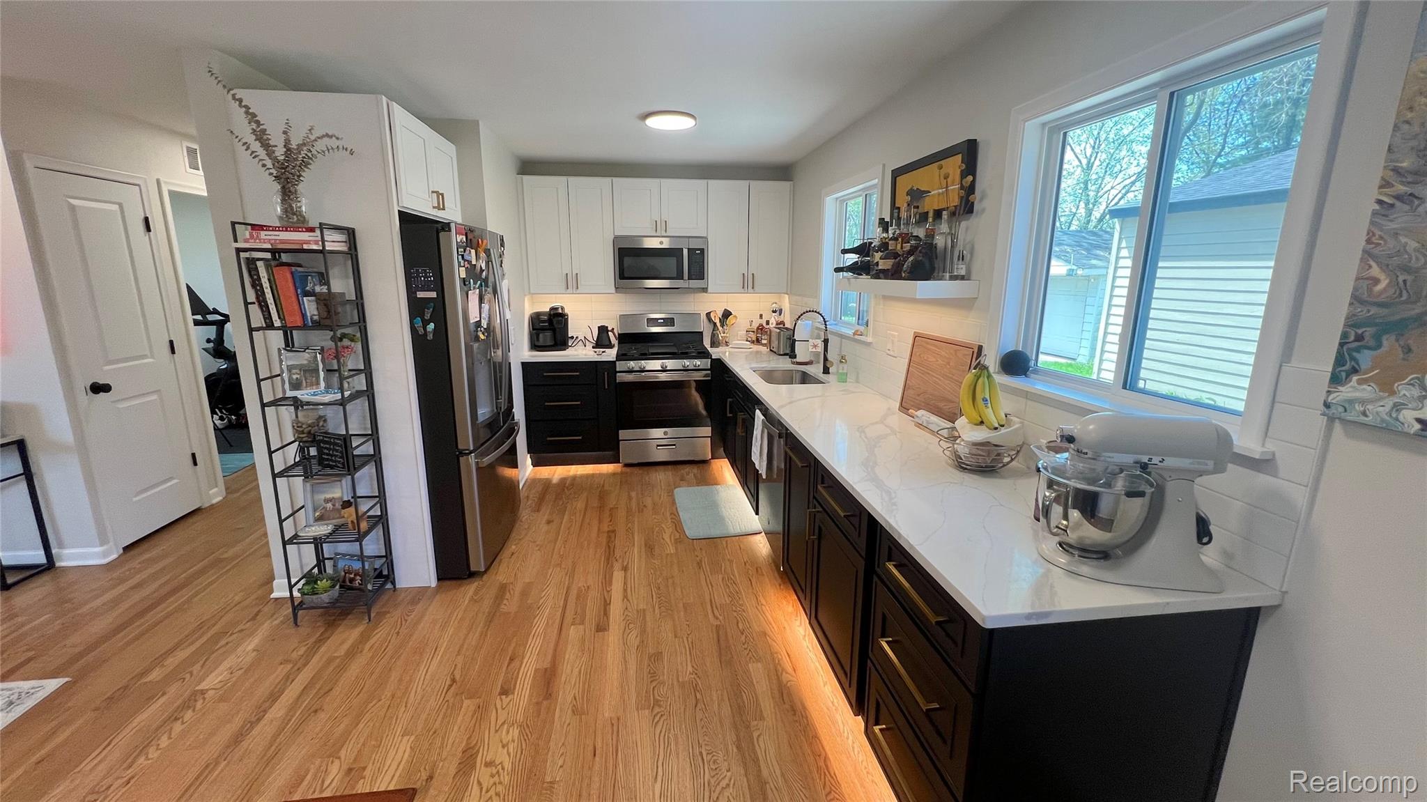 1104 Lexington Parkway