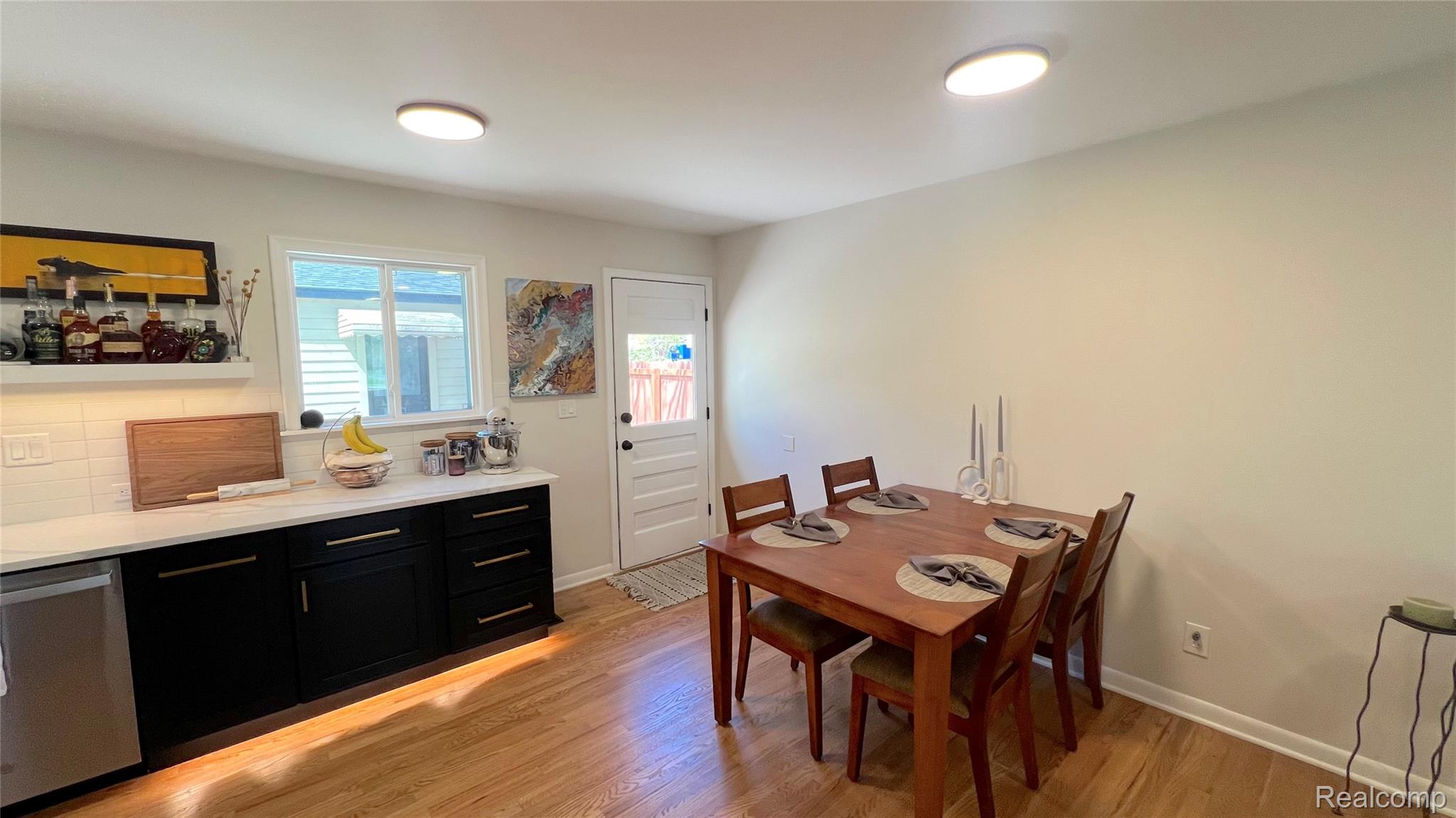 1104 Lexington Parkway