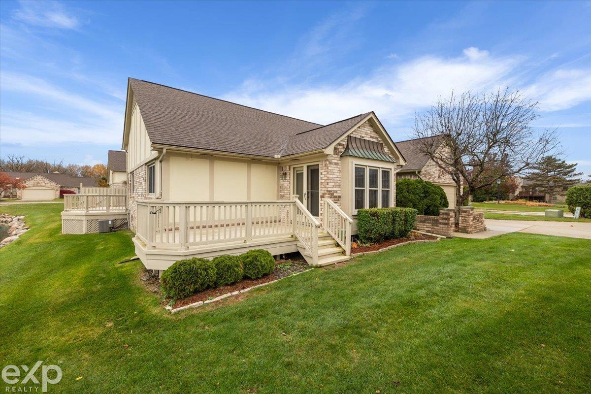 20947 Riverbend S Drive