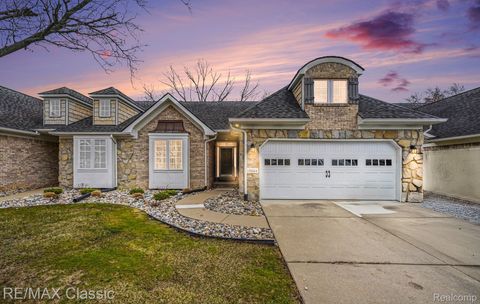 15664 Hunter Grove Livonia City MI 48154