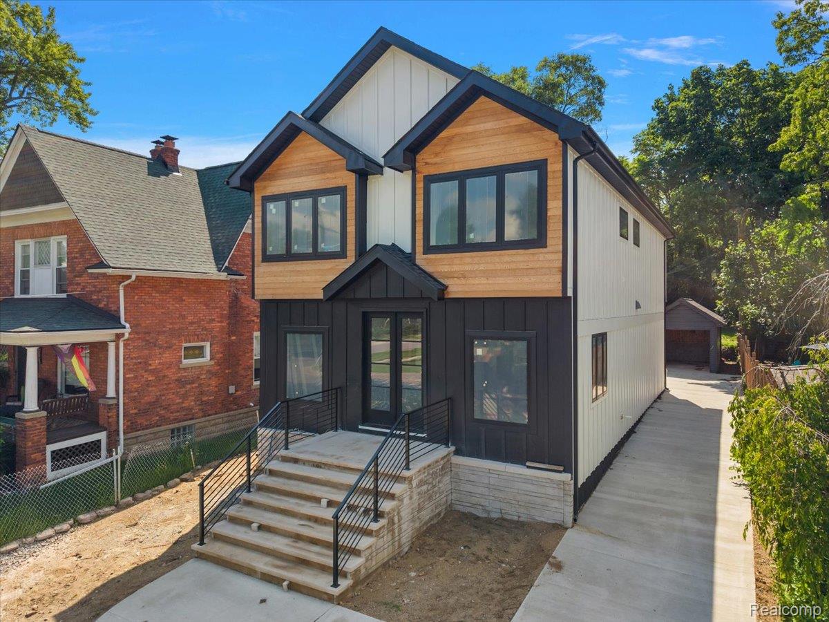 205 Pine Street