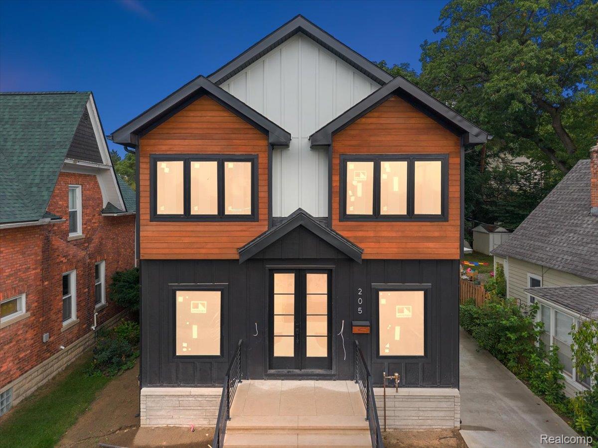 205 Pine Street