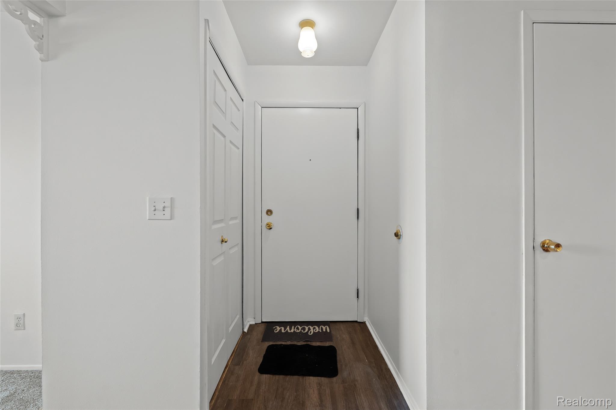 8709 Candlewood Trail