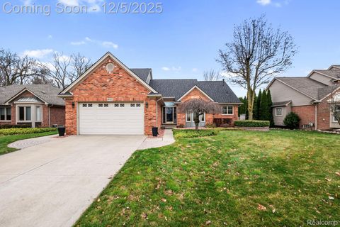 40312 Sugar Spring Drive Sterling Heights City MI 48313