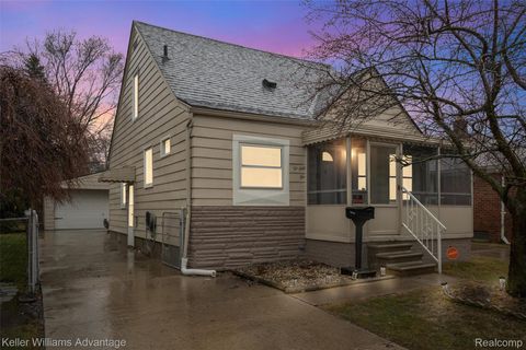 1045 Detroit Avenue Lincoln Park City MI 48146