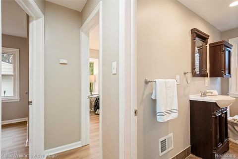 Tiny photo for 1045 Detroit Avenue, Lincoln Park City, MI 48146 (MLS # 20261014210)