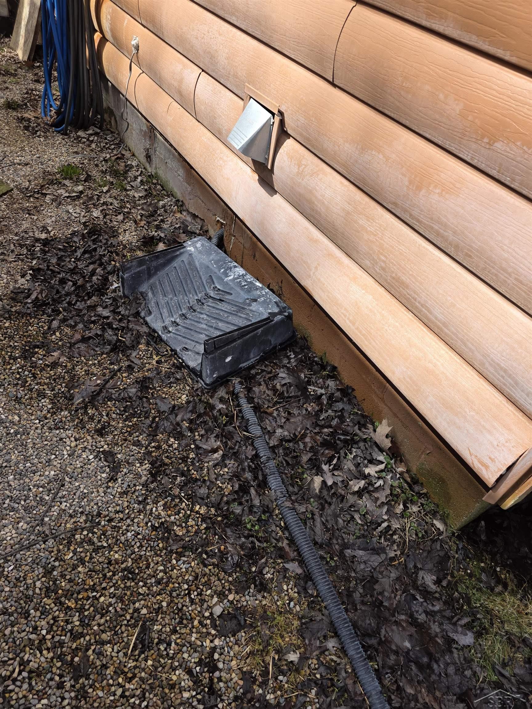 1711 S Poseyville Road