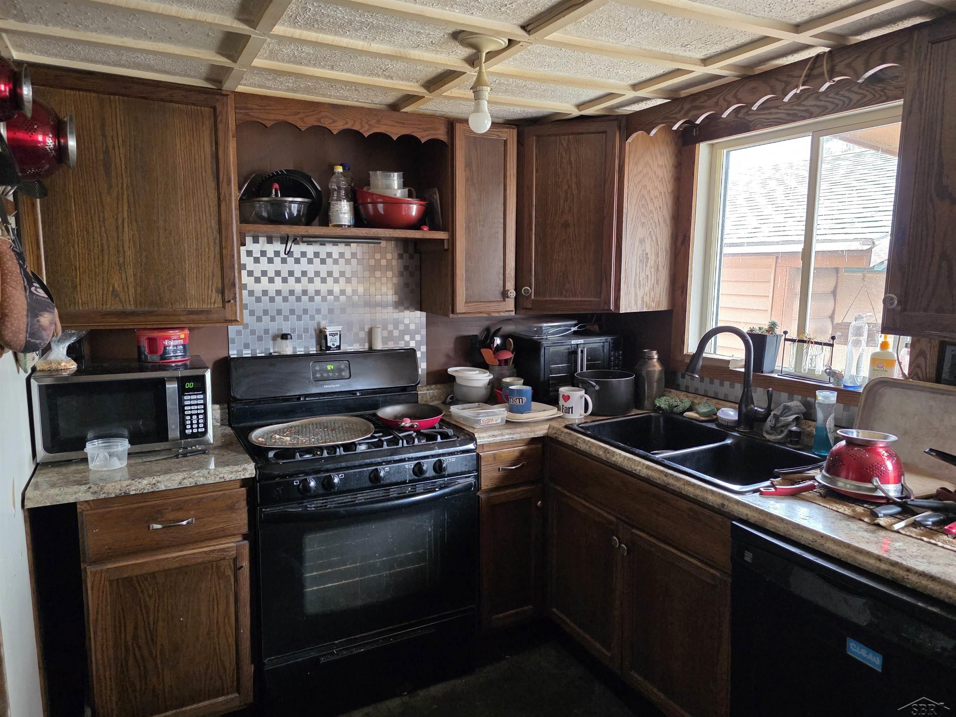 1711 S Poseyville Road