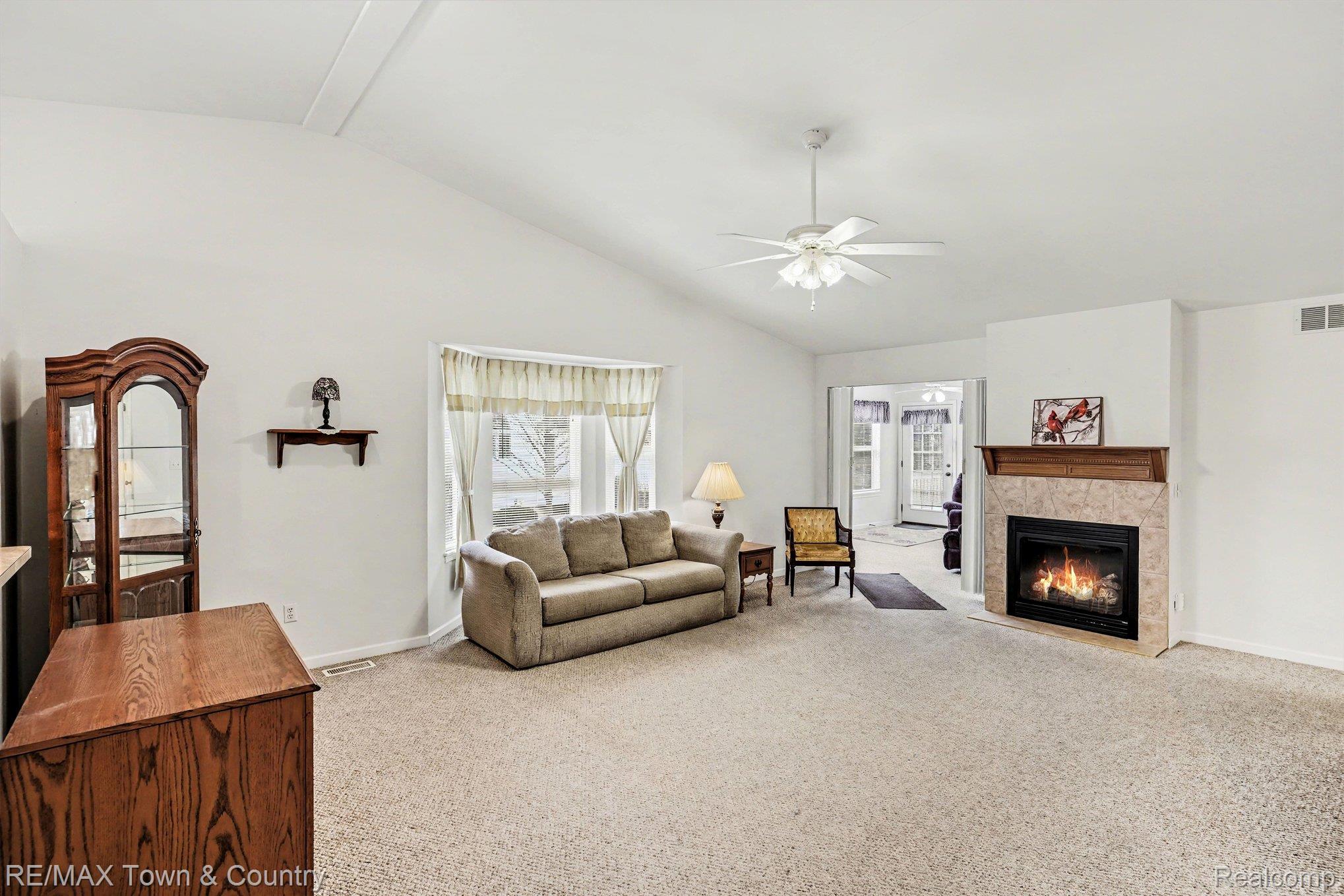 6462 Royal Club Drive