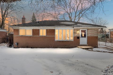 4348 Martin Road Warren City MI 48092