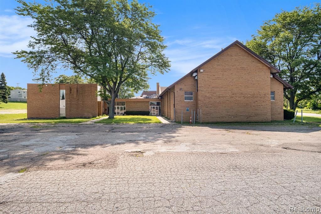 3202 FLUSHING Road