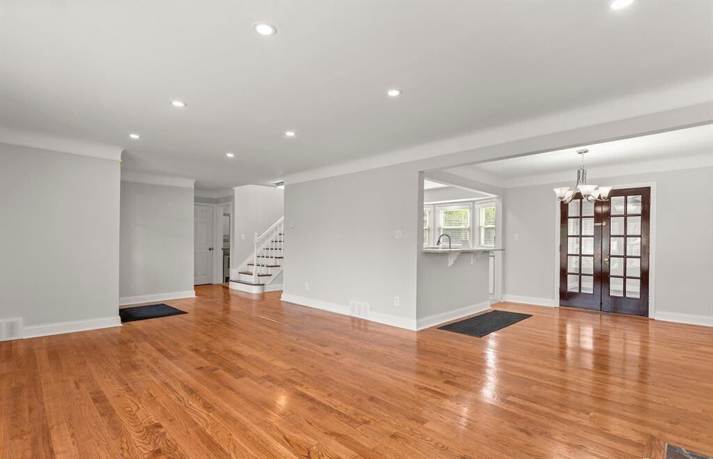 3925 W Outer Drive W