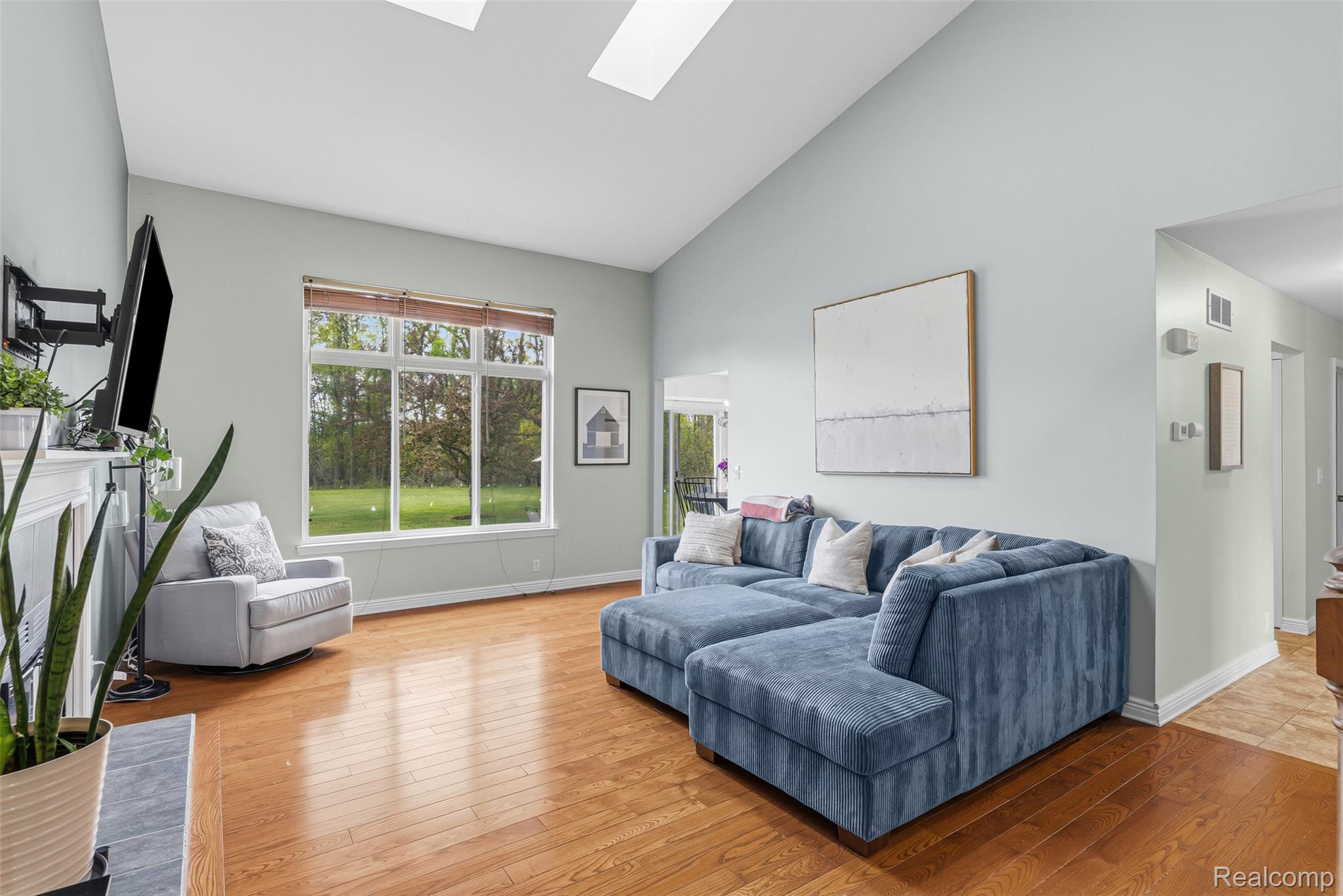 1265 Theresa Drive