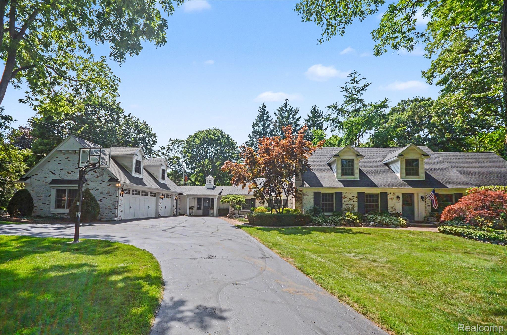 3780 Squirrel Road