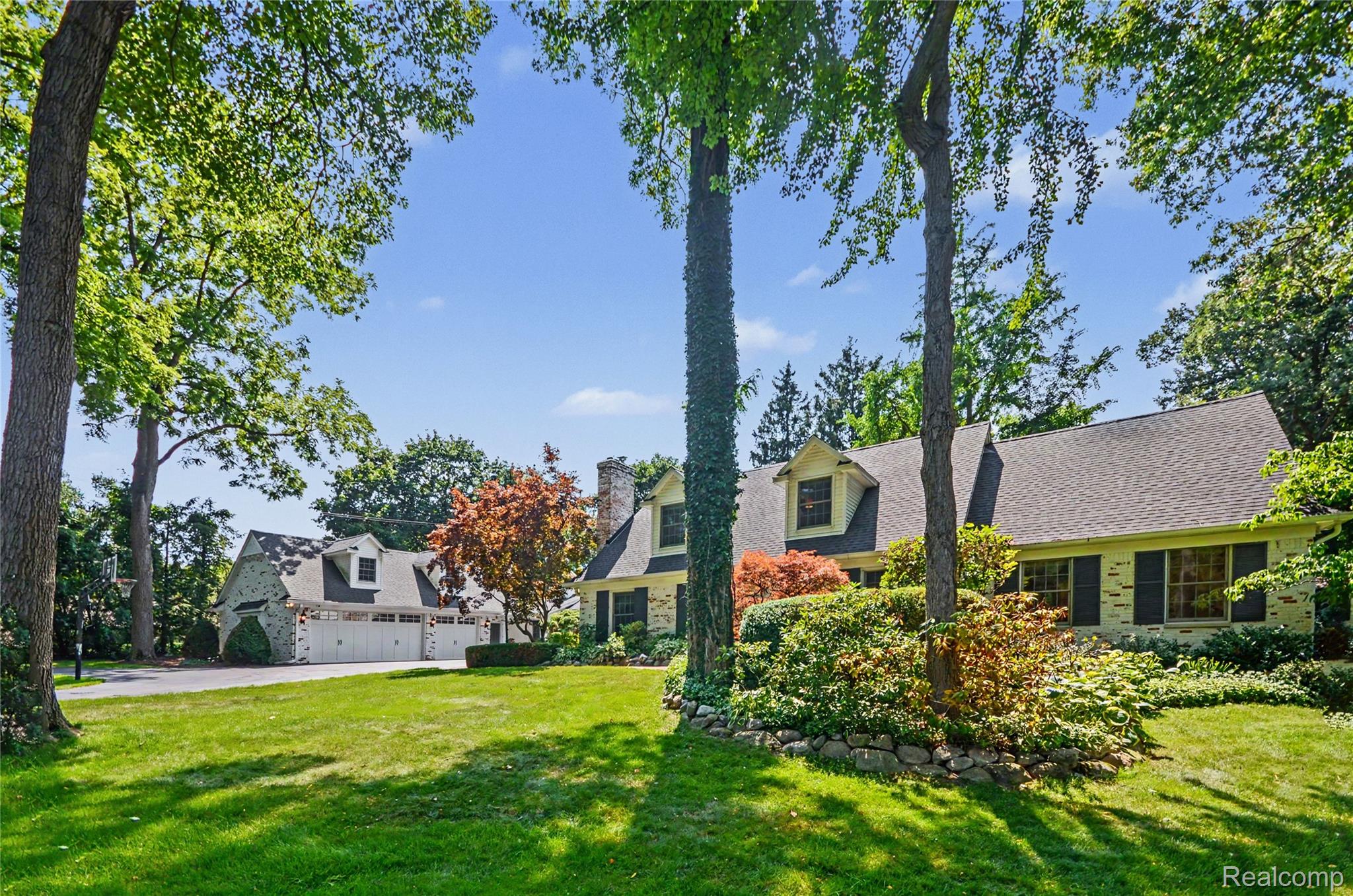 3780 Squirrel Road