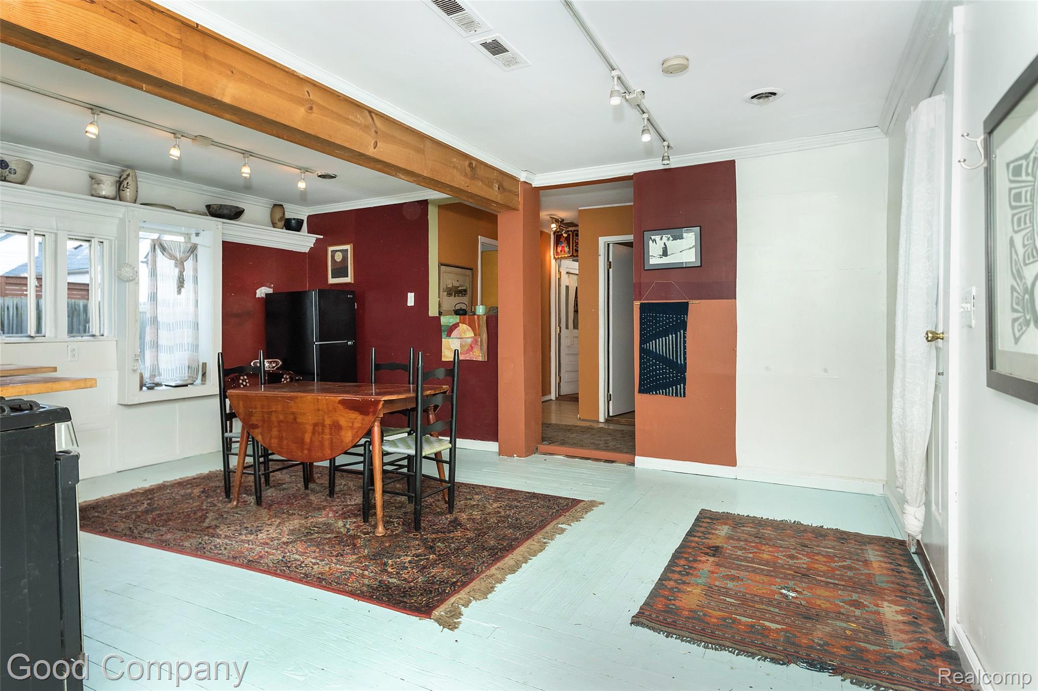 404 Laprairie Street